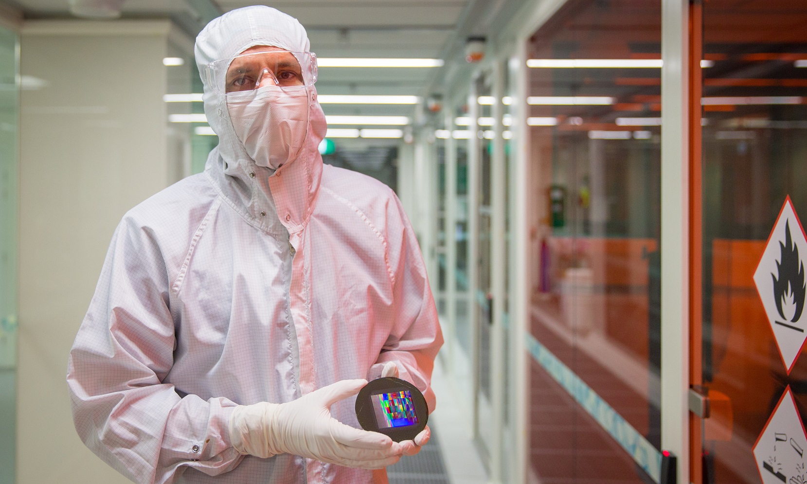 Research Fellow Dr Andy Boes fabricating photonic chip devices at the RMIT Micro Nano Research Facility
