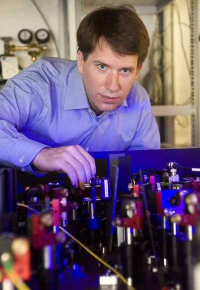 Atoms Coupled To A Glass Fiber 1