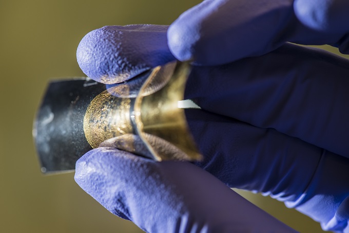 A thin-film energy storage device