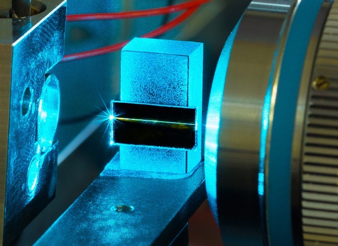 Photonics integrated circuit